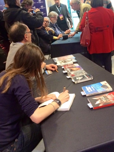 écriture,littérature,salon du livre de paris,salon de livre de paris 2018,écrivain,romancière,livre,dédicace,cinéma,les illusions parallèles,l'amor dans l'âme,paris