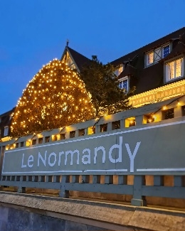 cinéma,bonnes adresses,hôtels,restaurants,deauville,avis,hôtels barrière,hôtel barrière le normandy,festival du cinéma américain de deauville,normandie,les planches de deauville,avis sur l'hôtel barrière le normandy de deauville,un homme et une femme de claude lelouch