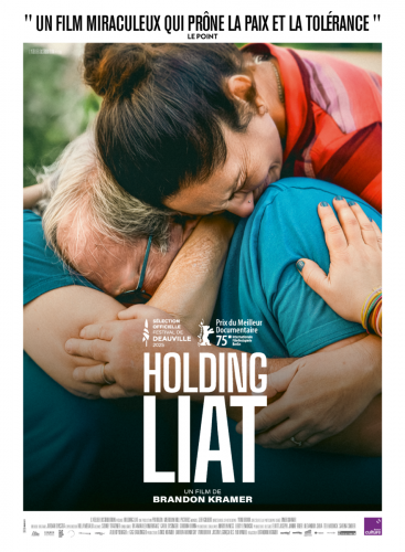 Holding liat 2.png