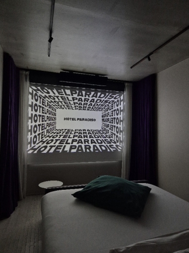 bonnes adresses,paris,hôtel,hôtels,cinéma hôtel mk2 paradiso,hôtel mk2 paradiso,hôtel de luxe,cinéma,rooftop,mk2,mk2 nation,films