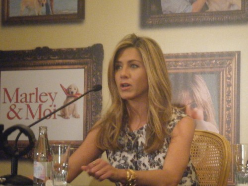 2009_0226aniston0007.JPG